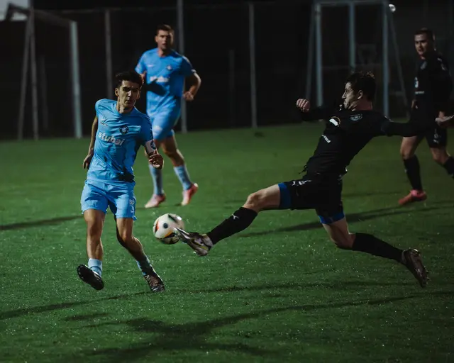 Gegen die SVG Mayrhofen taten sich die Hausherren speziell in Halbzeit zwei nicht ganz leicht – sicherten sich am Ende aber drei Punkte. | Foto: Hermann Auer