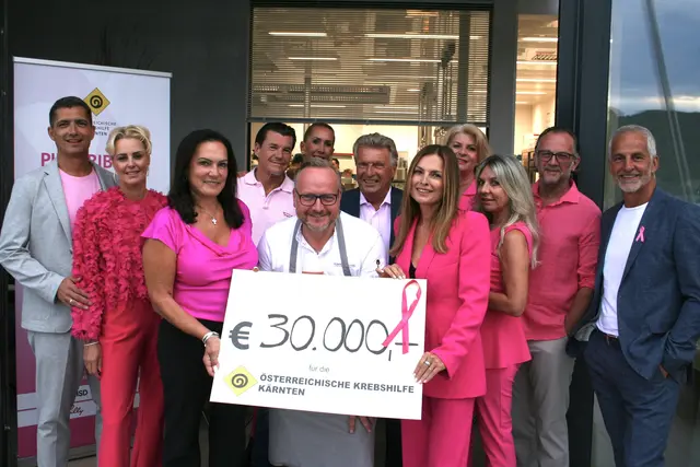 Die bei Pink-Ribbon-Veranstaltungen gesammelten Spendengelder kommen ausschließlich Brustkrebspatientinnen zugute. Finanziert werden damit zum Beispiel psychoonkologische Beratung, Krisenintervention und Begleitung bei der Wiedereingliederung in den Alltag, aber auch Projekte wie die Initiative "Face it with a Smile". | Foto: Privat