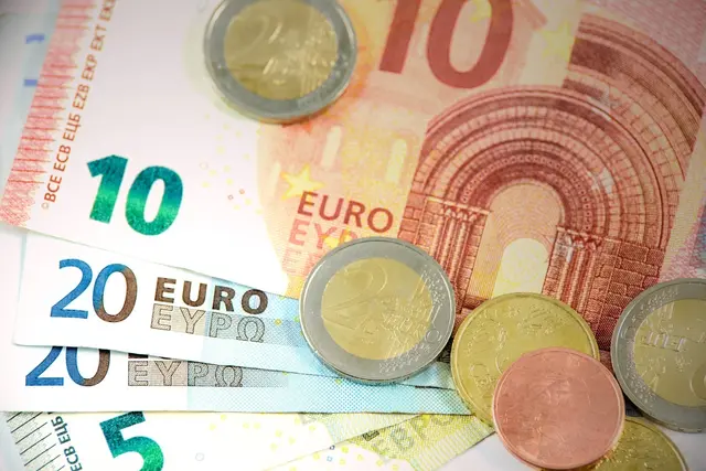 Der Schwerpunkt soll auf der "Wirtschaftsankurbelung" sowie der Inflationsdämpfung liegen, heißt es von der Regierung. | Foto: Symbolbild/Archiv