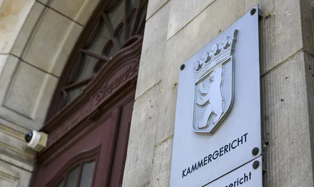 Der heute 16-Jährige wurde vom 2. Strafsenat des Kammergerichts (Staatsschutzsenat) für schuldig gesprochen.  | Foto: Jens Kalaene / dpa / picturedesk.com