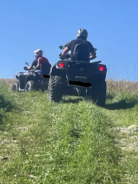 Manche Quadfahrer sind rücksichtslos und befahren Privatgründe. | Foto: Privat