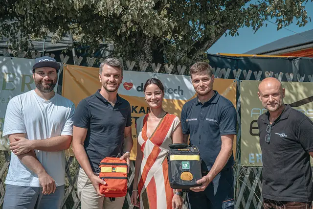 Feuerwehrarzt Michael Haider, Andreas und Margarita Höllinger, Kommandant Markus Gruber, Thomas Schweiger | Foto: FF Plöcking