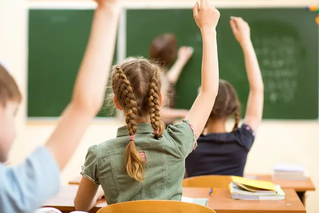 Die Schülerzahlen an den Mittelschulen stagnieren nahezu auf dem aktuellen Stand von rund 219.000. | Foto: Panthermedia_net/oksun70