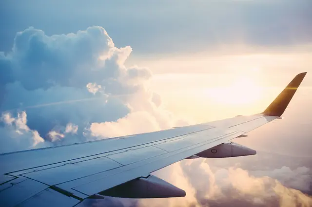 Wer den Sommer verlängern möchte, findet ab Graz Airport noch bis Oktober sonnige Ziele rund ums Mittelmeer. | Foto: Ross Parmly/Unsplash
