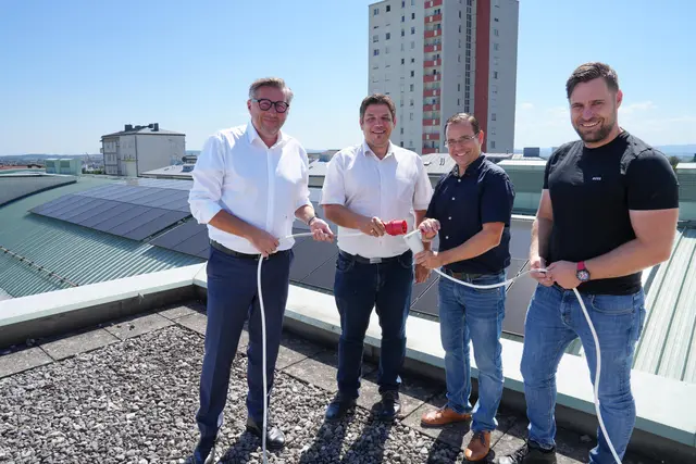 (v.l.) Wirtschaftskammerdirektor Harald Schermann, Andreas Schneemann, Wirtschaftskammerpräsident Andreas Wirth und Martin Rathmanner  | Foto: WKB