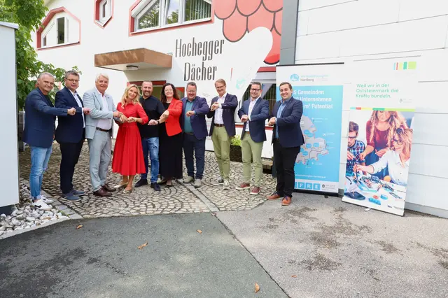Das Lehrlings-Speed-Dating wurde bei der Firma Hochegger Dächer in Eggendorf bei Hartberg präsentiert. | Foto: Alfred Mayer