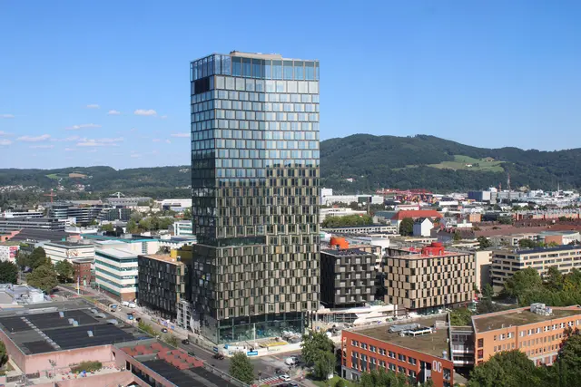 Der Quadrill Tower ist 109 Meter hoch und somit das höchste Hotel- und Bürogebäude Österreichs außerhalb von Wien. | Foto: Bodner Gruppe