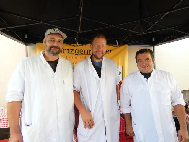 Hervorragende Speck- und Wurstwaren wurden von Metzgermeister Bernd Jurtschitsch und seinen Gehilfen Christoph Juen sowie Richard Zangerl angeboten. 