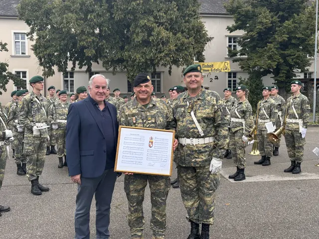 Die Militärmusik NÖ brachte den „AAB3-Marsch“ zum Klingen. Komponiert von Walter Schwanzer, uraufgeführt unter Kapellmeister Adolf Obendrauf. | Foto: Thiem/MeinBezirk
