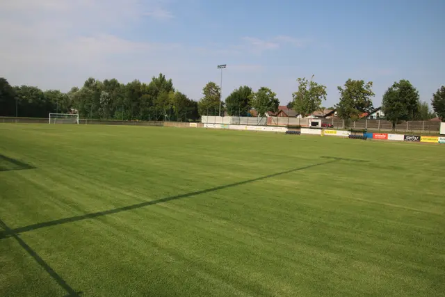 Der generalsanierte Hadersdorfer Sportplatz.