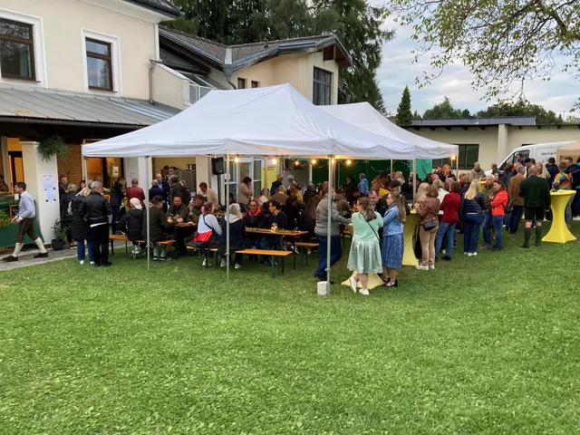Dank der vielen Helfer war das Weinfest wieder ein großer Erfolg. | Foto: ÖVP Hellmonsödt