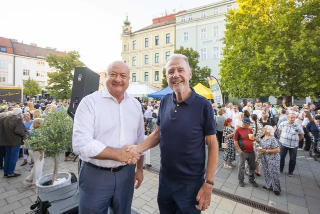 Die "ÖVP-Elite": Bundeskanzler Christian Socker und Bürgermeister Klaus Schneeberger. | Foto: Tobias Hübl