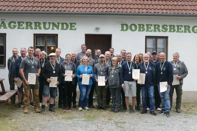 Teil der Schützen nach der Siegerehrung | Foto: JSG Waidhofen/Thaya