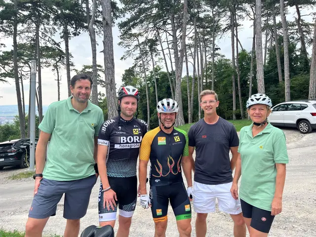 Radrennfahrer Robert Grabner erklomm mit seinem Rad 8.848 Höhenmeter - die Höhe des Mount Everests. | Foto: Raiffeisenbank Burgenland