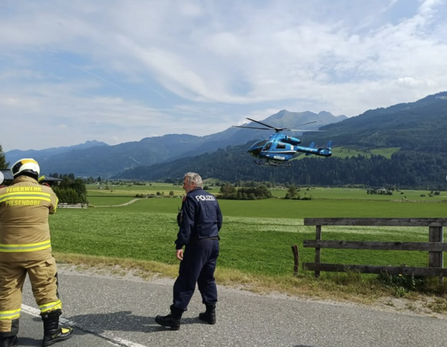 Der Rettungshubschrauber Martin 6 war heute bei einem Verkehrsunfall in Piesendorf im Einsatz. | Foto: Feuerwehr Piesendorf