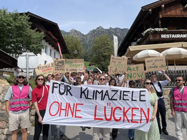 Der neue Entwurf zu einem Klimagesetz stößt den Aktivistinnen und Aktivisten bereits sauer auf. | Foto: Fridays for Future