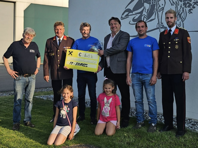 Unter dem Motto „Gemeinsam stark“ trafen sich viele Gäste in Irnfritz-Bahnhof zu einem gemütlichen Beisammensein. | Foto: Viktoria Url