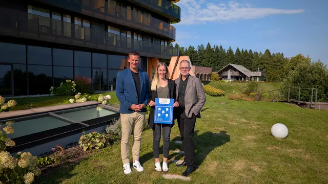 v. l.: Eigentümer Aviva Christian Grünbart, Seminarverantwortliche Marion Galas und Thomas Wolfsegger | Foto: Hotel Aviva