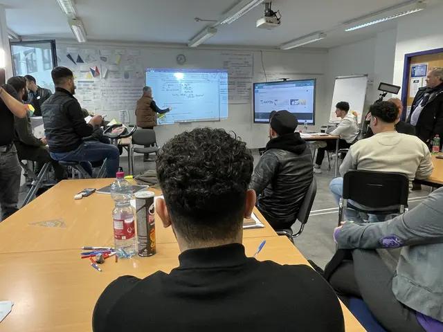 In einer ersten Ausbildungsstufe erhalten die Asylberechtigten grundlegende Kenntnisse, etwa in Mathematik. | Foto: Johannes Reiterits/RMW