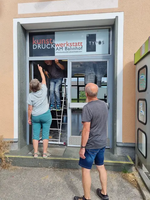 Die Werkstatt wird vorbereitet | Foto: TYPOS