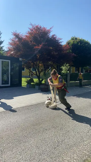 13 Jungfeuerwehrler sind derzeit bei der FF Reikersham. Mehr als die Hälfte davon – nämlich sieben – sind Mädchen. | Foto: Doblinger