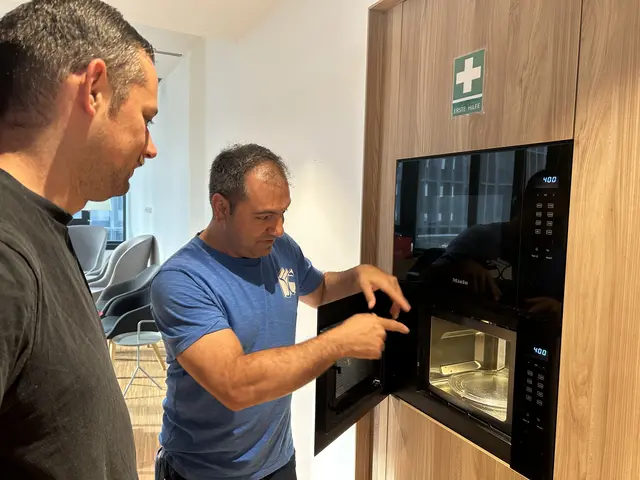 Viele defekte Haushaltsgeräte lassen sich schnell und unkompliziert reparieren. Der Reparaturdienst in Favoriten bietet ein Vor-Ort-Service in ganz Wien an. | Foto: Reparaturdienst