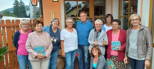 Die geehrten Pensionisten beim gemütlichen Beisammensein im Gasthaus Gruber | Foto: Pensionistenverband Rohrbach