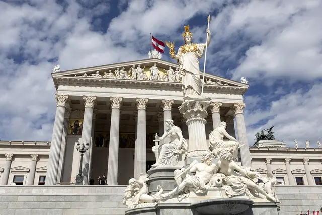 Ist die Demokratie in Österreich gefährdet? Dieser Frage wird bei Gesprächen nachgegangen.  | Foto: Weingartner-Foto / picturedesk.com