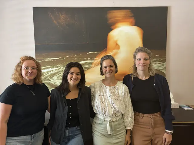 v. l.: Kathrin Unterweger, Paula Pospichal, Kyra Caruso und Johanna Eitzenberger halten das Zentrum am Laufen. | Foto: Fabian Franz/MeinBezirk