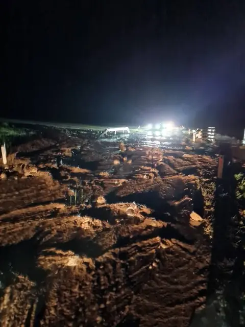 Straßen und Felder wurden überschwemmt. | Foto: Feuerwehr Oberwölz