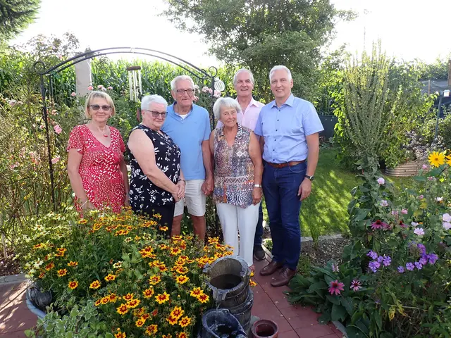v.li.n.re.: Veronika Vrzal, Leopoldine Pankraz, Raimund Semper, Rita Schäfer, Erich Binder und Bgm. Gerhard Wandl | Foto: Marktgemeinde Rastenfeld