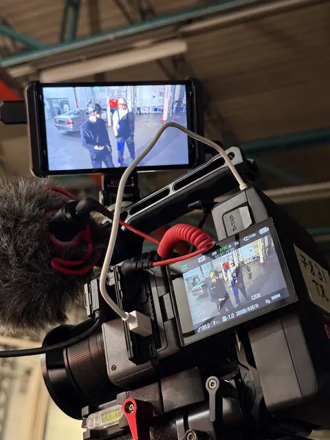 Kamera an und Action: Beim Dreh zu Neu Anfang mit Videoproduzent Timo Rijavec. | Foto: Fatih A.