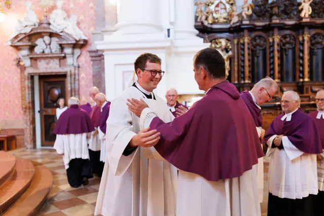 Tobias Kaiser wurde in die Gemeinschaft der Augustiner Chorherren im Stift St. Florian aufgenommen. | Foto: TEAMFOTOKERSCHI/Antonio Bayer