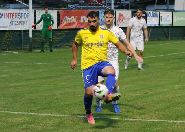 Muhammed Domurcuk (vorne) gelang ein Strafstoß-Treffer für Reith | Foto: Habison