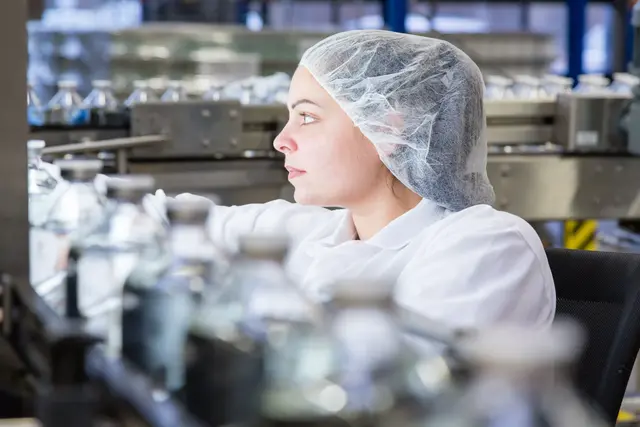 Jährlich werden in den österreichischen Produktionsstandorten von Fresenius Kabi rund 200 Millionen Stück Arzneimittel abgefüllt. | Foto: Fresenius