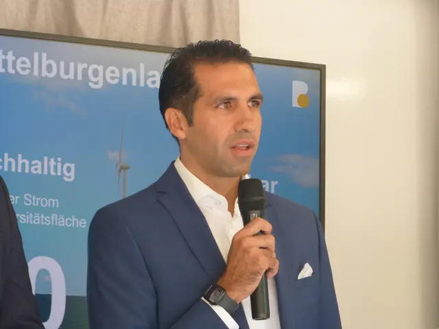 „Wir wollen die Stärken des Burgenlandes nutzen, den Wind, sowie die Sonne!“, erklärte Stephan Sharma, Vorsitzender des Vorstandes der Burgenland Energie. | Foto: Vanessa Wittmann