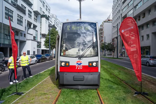 Am Montag, 1. September, wird die neue Straßenbahnlinie 12 in Betrieb genommen.  | Foto: Valentina Marinelic/MeinBezirk