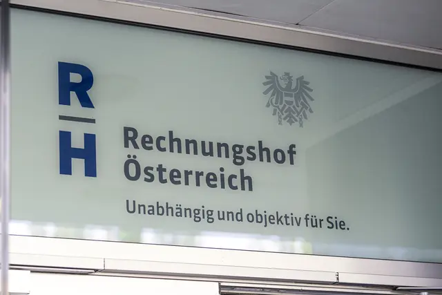 Ein aktueller Rechnungshofbericht zur Kinder- und Jugendhilfe zeigt: Mehr Fälle, Fachkräftemangel und ungleiche Angebote belasten das System in der Steiermark und im Burgenland. | Foto: Weingartner-Foto / picturedesk.com