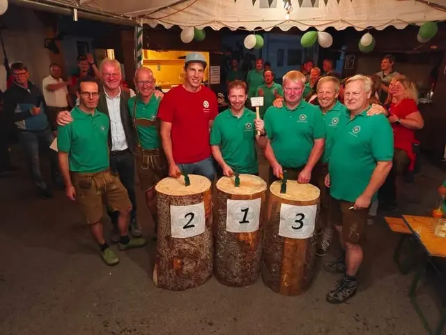 Ein Nagelstock-Turnier wurde beim großen Fest der Göstlinger Bergretter ausgetragen. | Foto: Bergrettung Göstling an der Ybbs