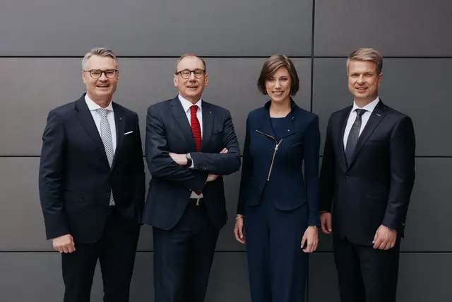 Zufrieden mit der Halbjahresbilanz: Vorstandsdirektor Rainer Stelzer, Generaldirektor Martin Schaller, Vorstandsdirektorin Ariane Pfleger, Vorstandsdirektor Florian Stryeck | Foto: RLB Steiermark