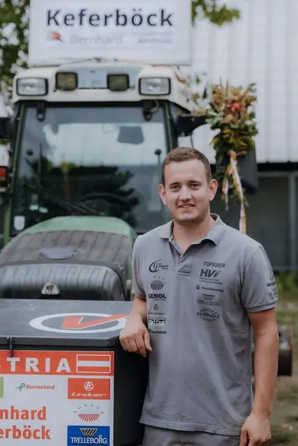 Bernhard Keferböck wurde heuer österreichischer Meister im Beetpflug und konnte sich auf seinen Fendt-Vario-Traktor verlassen, den er auch daheim nutzt und individuell ausstattete. | Foto: Keferböck