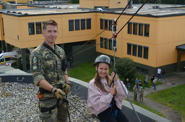 Den Soldatinnen und Soldaten über die Schulter schauen und viele Abenteuer erleben: Das bot der Tag der offenen Tür beim Jägerbataillon 18 in Sankt Michael. | Foto: WAFO