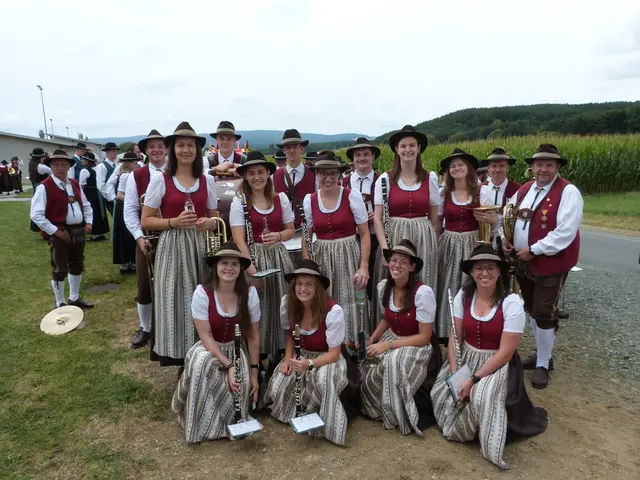 In traumhafter Tracht betraten die Musizierenden den Festplatz am Sportplatz in Pilgersdorf.  | Foto: Vanessa Wittmann