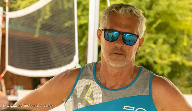 Michael Wiehart aus dem Team "Dreamteam" in Überlegung der strategischen Vorgehensweise. | Foto: www.cine-motion.at / Ivanek