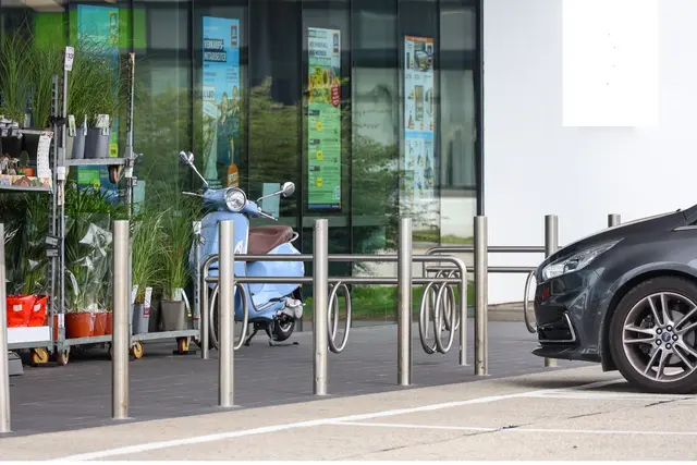 Der Kinderfuß steckte in diesem Fahrradständer fest. | Foto: laumat/Matthias Lauber