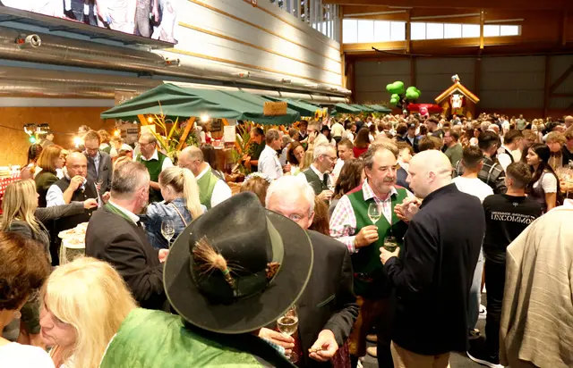 Feststimmung vom Feinsten in der Stadthalle. | Foto: Stadt Weiz/Lagler