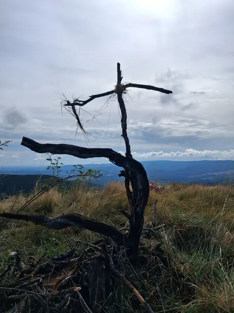 von der anderen Seite fotografiert mit Blick zum Geschriebenstein