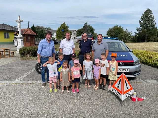 Bei Sicherheitstag in Schandorf gab es viele Informationen für die Kinder und Erwachsenen. | Foto: Bernhard Herics