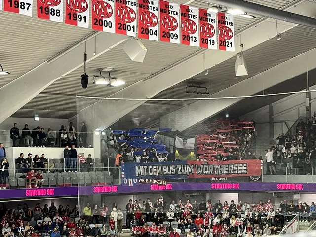 Über 100 Fans aus Berlin waren ihrem Team nach Klagenfurt gefolgt. | Foto: MeinBezirk/Michael Kurz