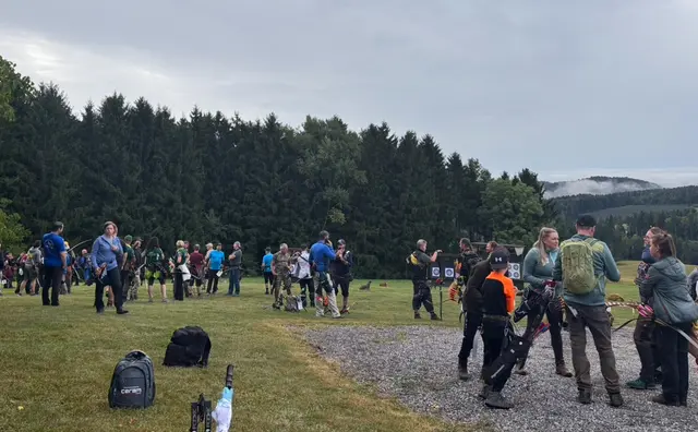 In der Früh wurde an den Scheiben zum Aufwärmen eingeschossen. | Foto: MeinBezirk / Leonie Herrmann